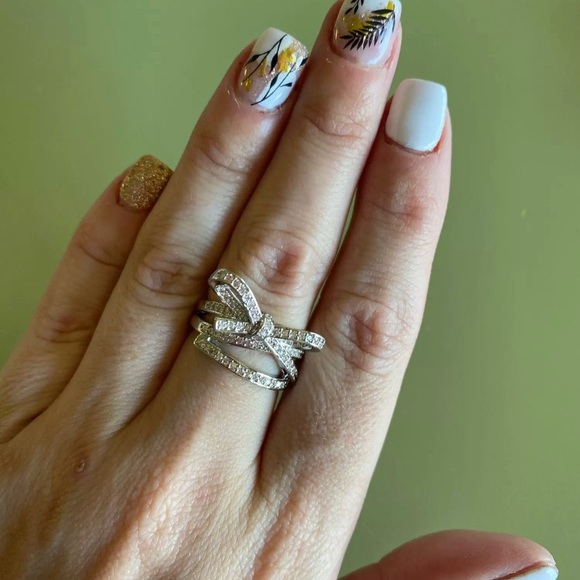 925 Sterling Moissanite Bow Ring - Picture 2 of 5